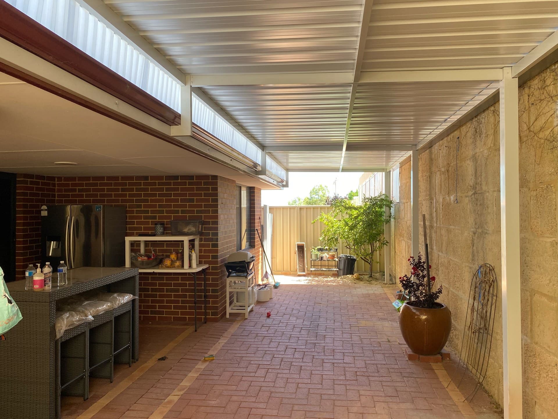 Skillion roof patio over timber decking area in Perth, Western Australia